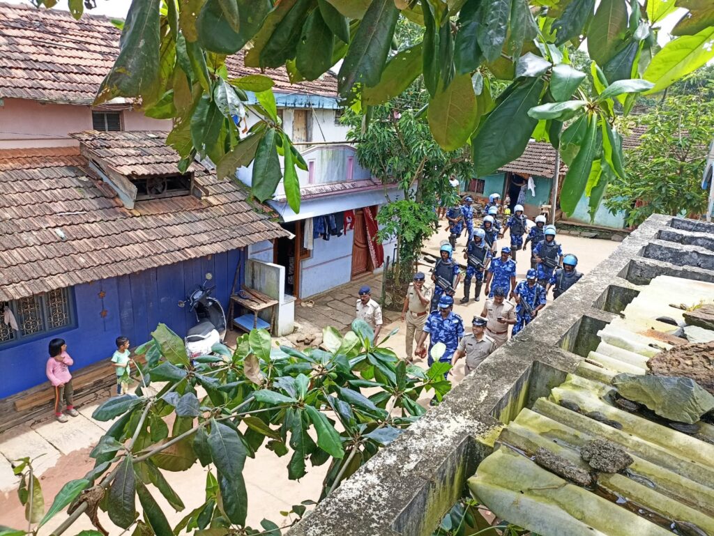 ಗೌರಿ ಗಣೇಶ ಹಾಗೂ ಈದ್ ಮಿಲಾದ್ ಹಬ್ಬದ ಹಿನ್ನೆಲೆಯಲ್ಲಿ The Siasat News - Images